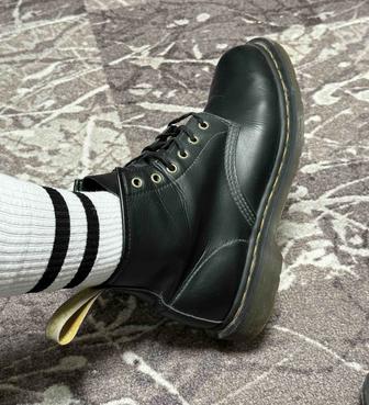 Ботинки dr. martens 101 vegan (44 eu)