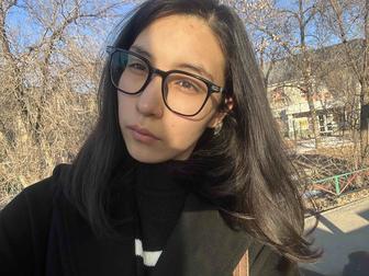 Помощником юриста, администратор, горничная