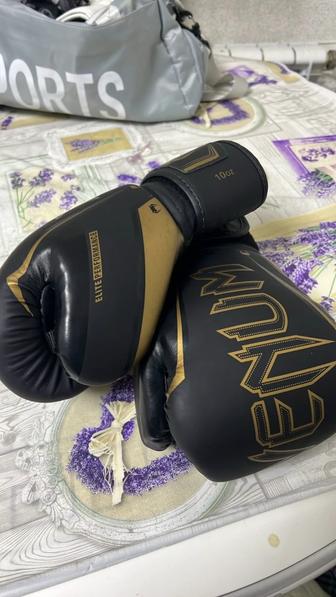 Перчатки боксерные