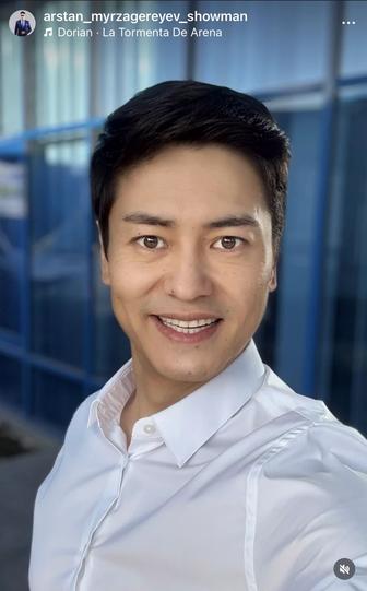 Шоумен Ведущий мероприятий певец актер асаба тамада