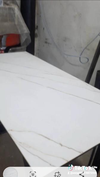 Стол в стиле лофт