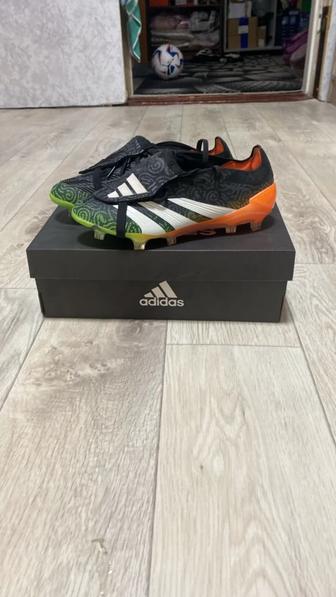 Продаю новые бутсы adidas predator размер 39