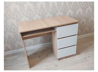 Письменный стол