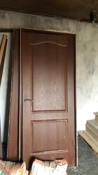 Продам двери межкомнатные коричневый замок на магнитиках 4 шт