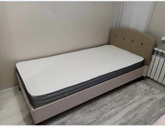 Кровать с ортопедическим матрасом