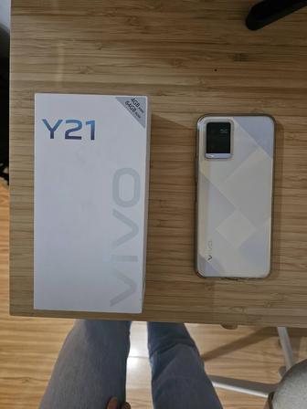 Продам vivo Y21 голубой