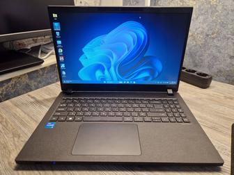 Мощный ноутбук Acer Corei5\ОЗУ 16гбSSD 500гб\состояние отличное