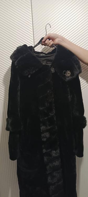 Продам Шубу.