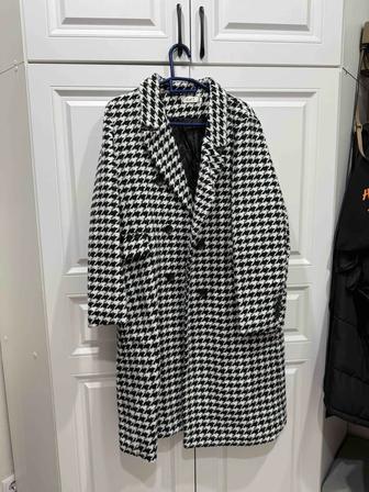 Продам новое пальто