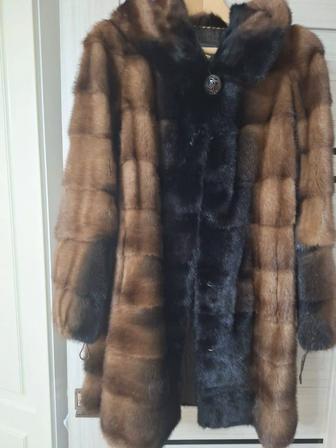 Продам норковую шубу
