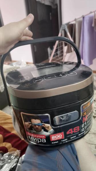 Мультиварка Редмонд