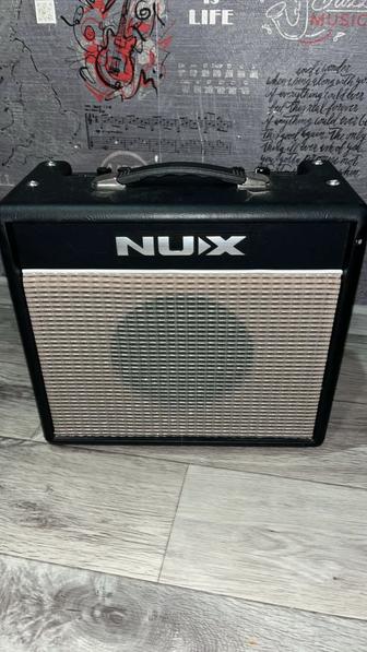 Комбоусилитель Nux Mighty 20BT
