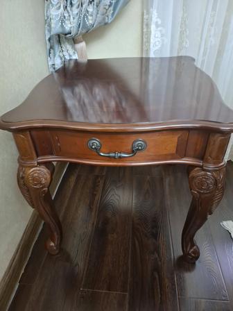 Журнальный столик