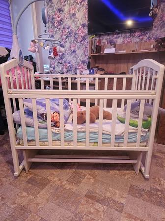 Детская кроватка
