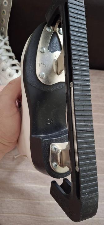 коньки детские белые