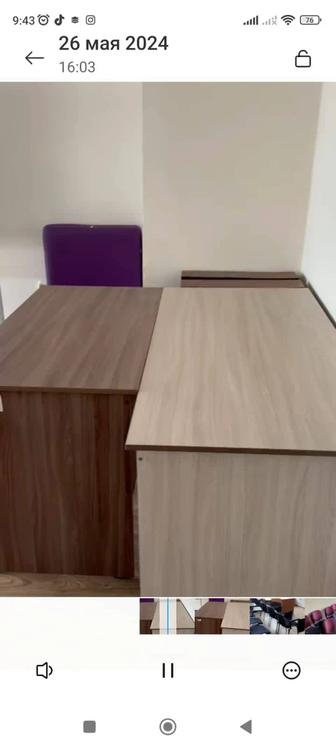 Продам столы темный и светлый