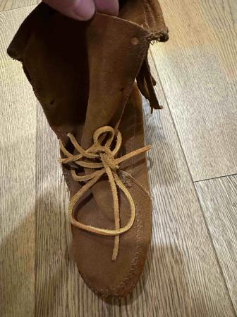 Ботинки замшевые