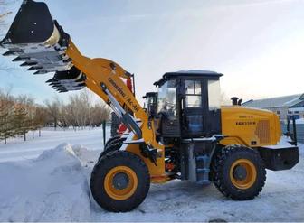 Уборка территории от снега и мусора