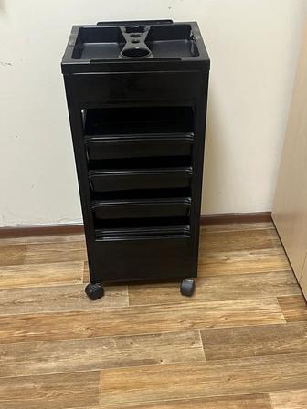 Помощник для парикмахера