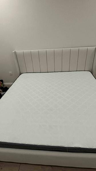 продается 2 х спальная кровать