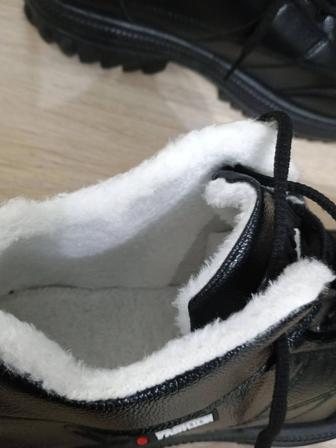 Новые, зимние ботики