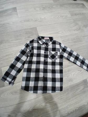 Продам детскую клечатую рубашку
