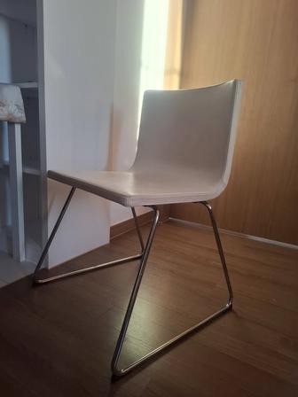 Продам стулья 6 штук