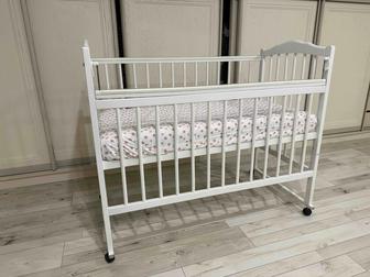 Продам детскую кроватку
