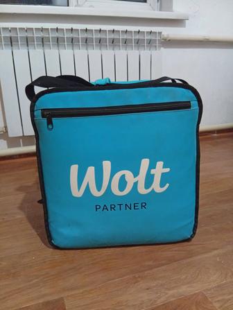 Продам курьерскую термо сумку Wolt