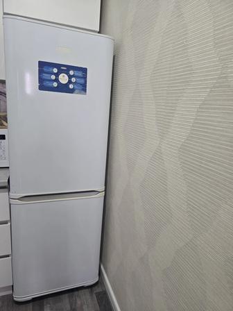 Срочно продам холодильник