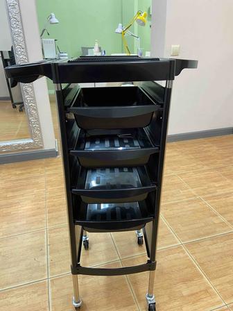 Помощник для парикмахера новый!