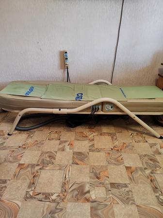 Массажная кровать б/у