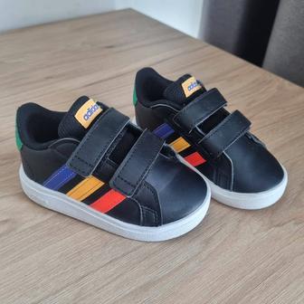 Кроссовки adidas детские оригинал