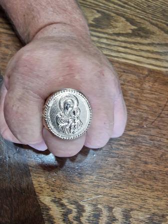 Продаю золотую печатку делалась на заказ 29.5гр,размер 24