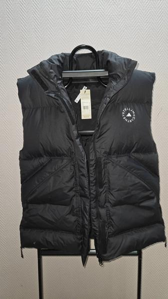 Жилет Adidas by Stella Mccartney