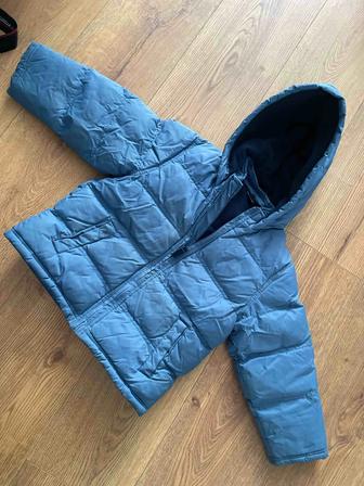 Детская куртка на мальчика 5-6 лет
