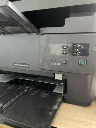 Принтер HP LaserJet Pro MFP M125a Принтер 3в1