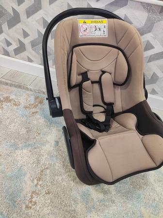 Продам автокресло