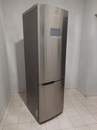 Продам холодильник серого цвета