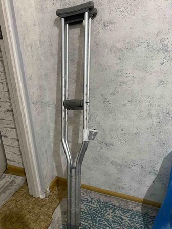 Продам костыли, новые