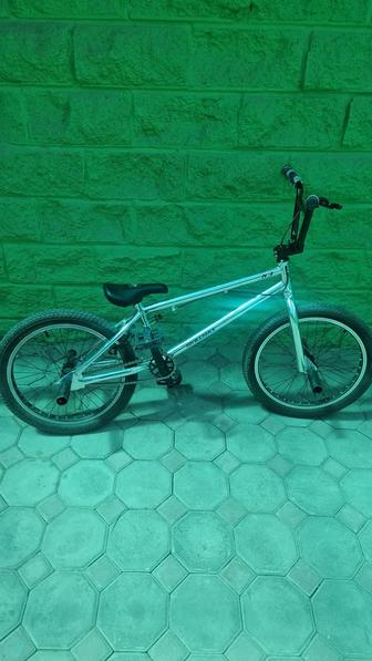 Продам велосипед BMX