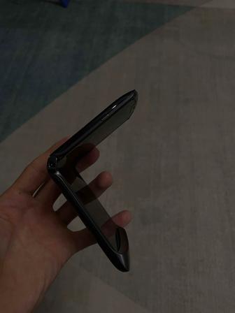Motorola RAZR 256GB (без ремонта)