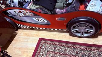 Кровать машинка