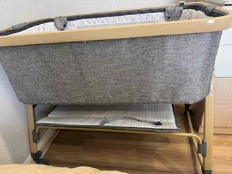 Продам детскую манеж-кроватку с рождения до 3лет