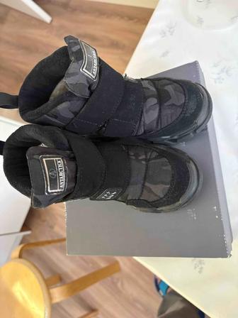 Сапоги детские на мальчика /бу