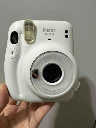 Фотоаппарат моментальной печати Instax mini 11