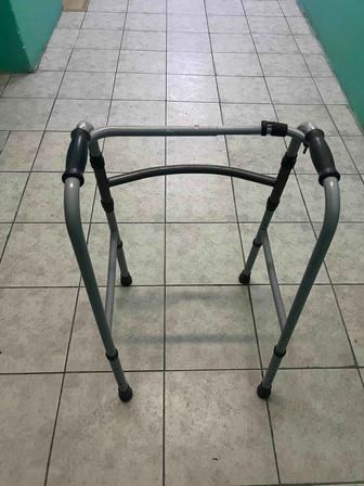 Продам ходунки