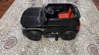 Продается детский автомобиль на аккумуляторе