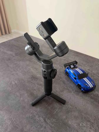 Стабилизатор zhiyun smooth 5