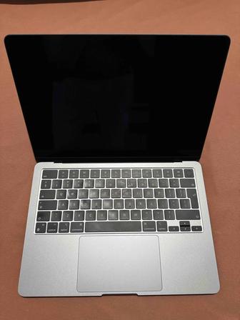 Продается Macbook Air M2 (2022) Space Grey